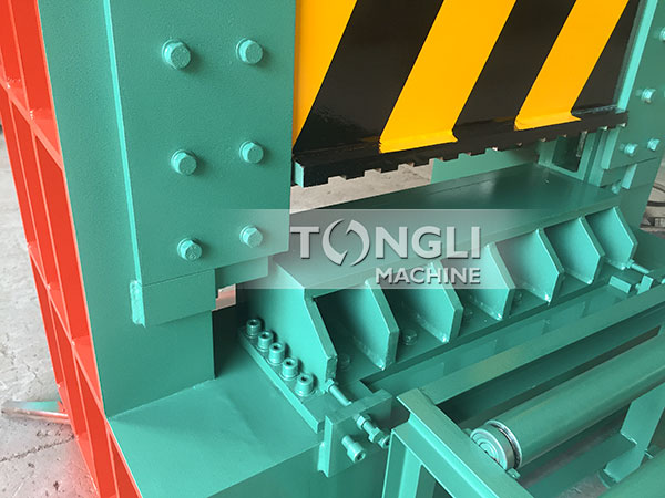 15231712211209.jpg 龙门剪切机-10.jpg